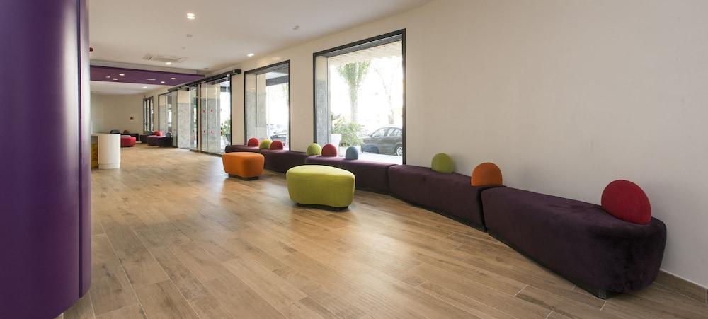California Apartments Σαλού Εξωτερικό φωτογραφία