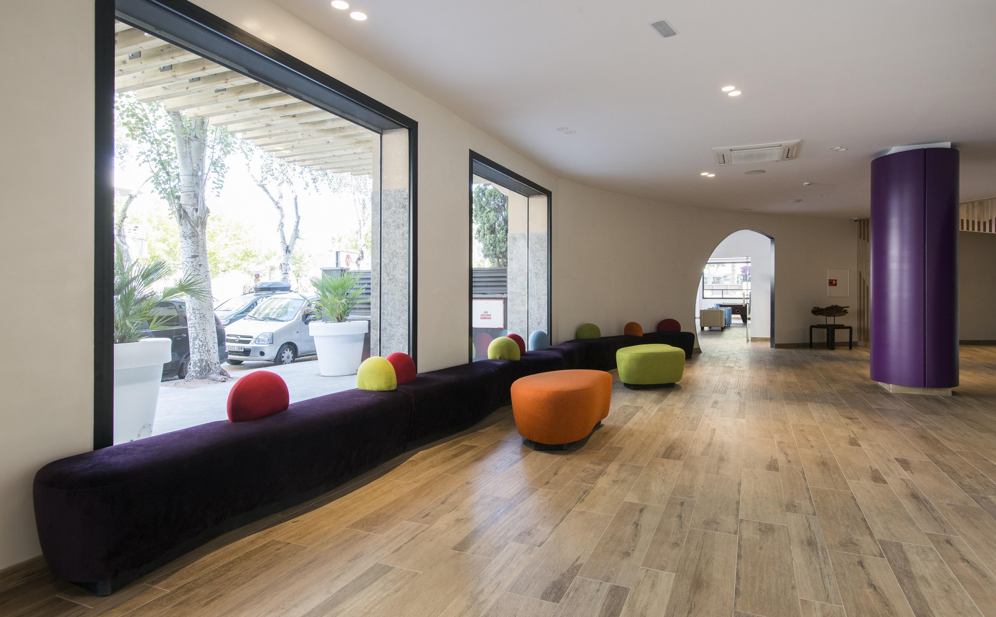 California Apartments Σαλού Εξωτερικό φωτογραφία