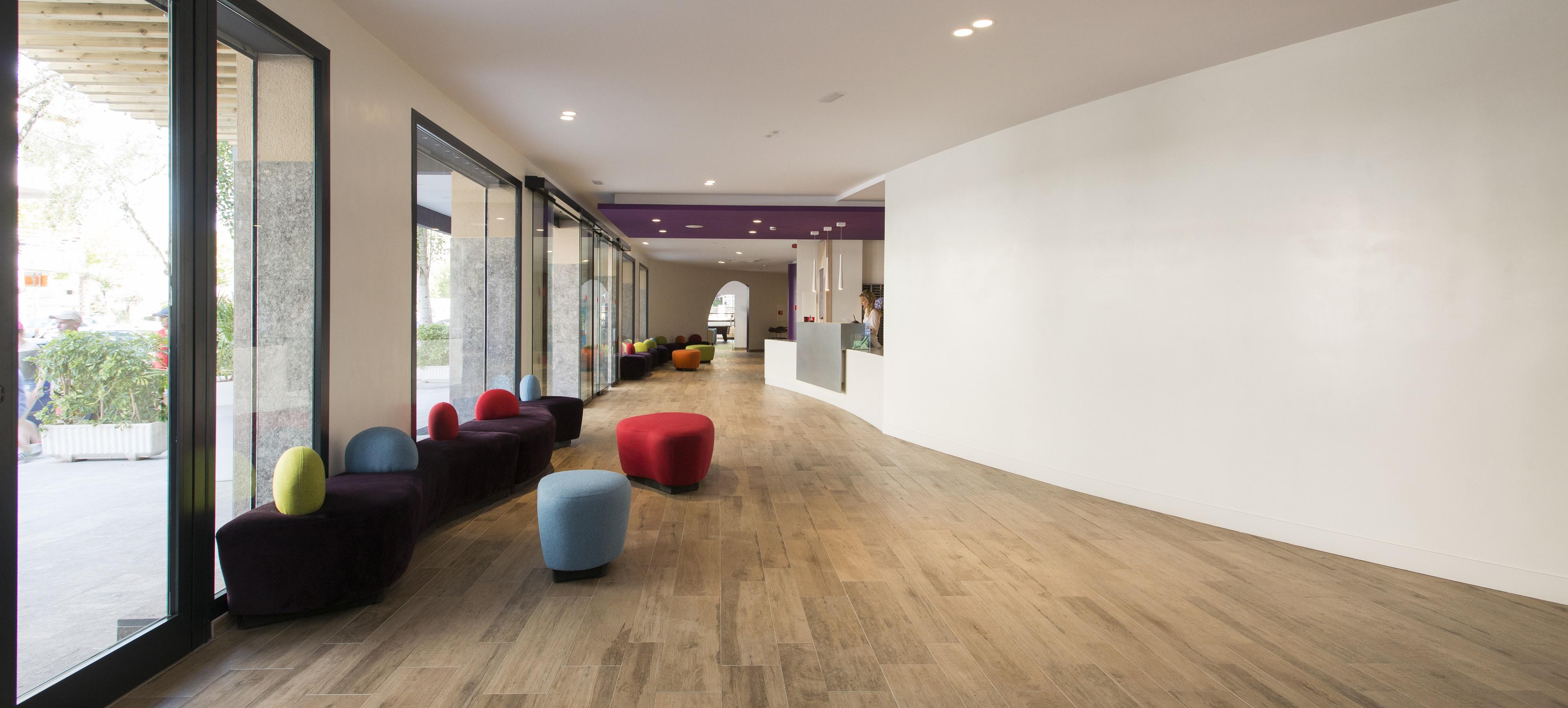 California Apartments Σαλού Εξωτερικό φωτογραφία
