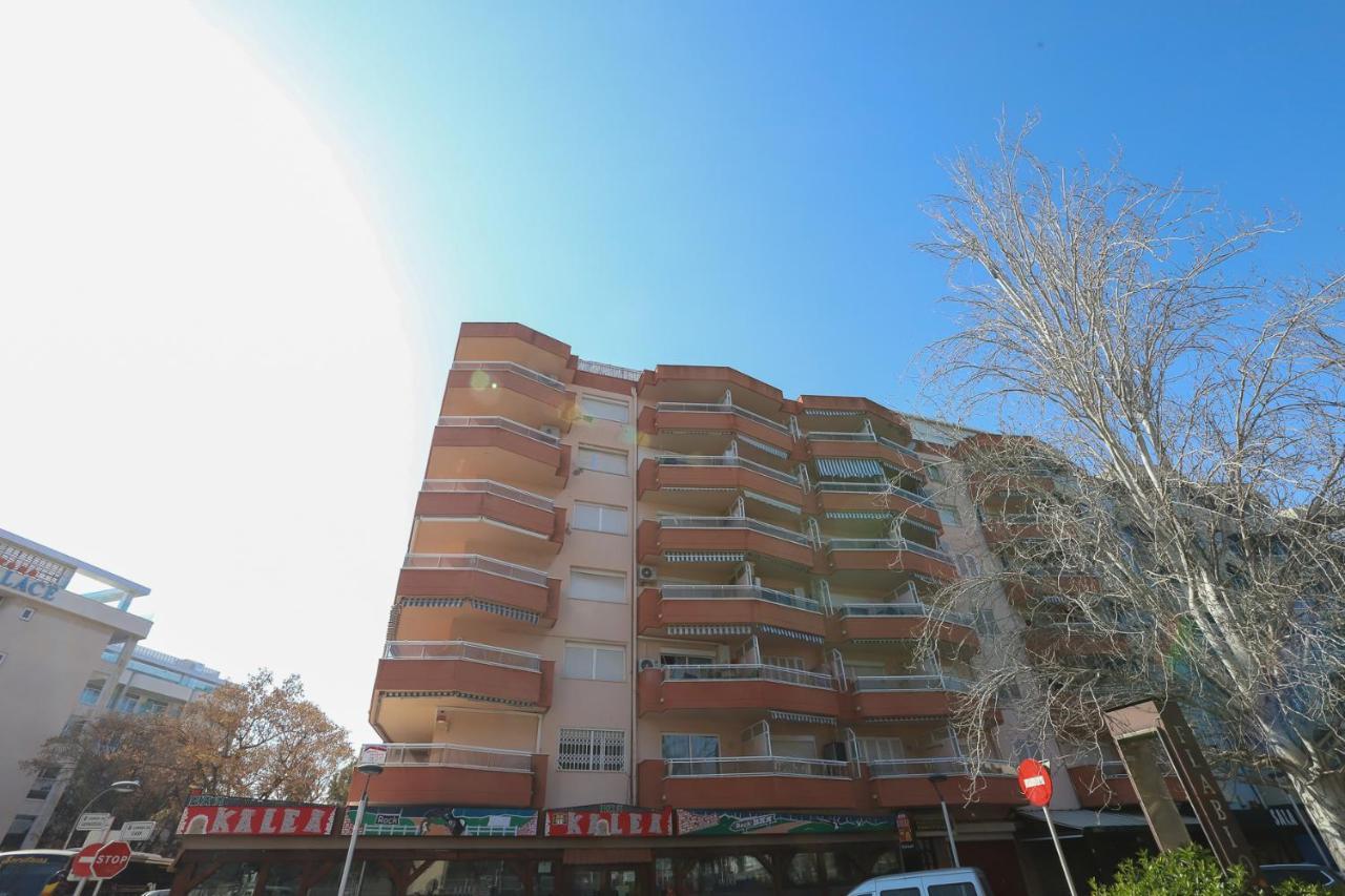 California Apartments Σαλού Εξωτερικό φωτογραφία